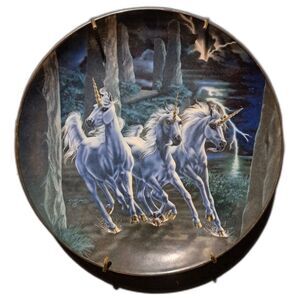 Franklin Mint Ltd Edition Royal Doulton Bone China "Power of the Unicorns" Plate